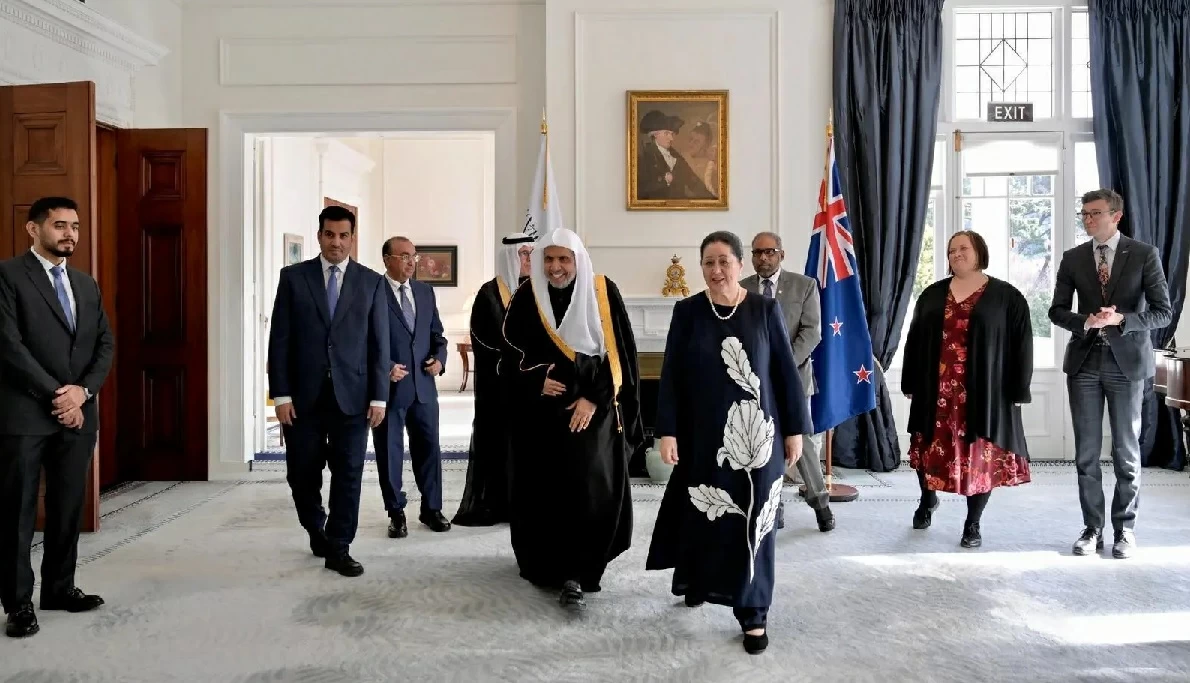 التقى الحاكم العام للنيوزيلندا بعميد رابطة العالم الإسلامي