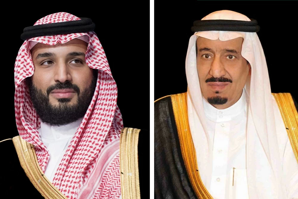خادم الحرمين وولي العهد يبعثان برقيات عزاء إلى رئيس الجزائر